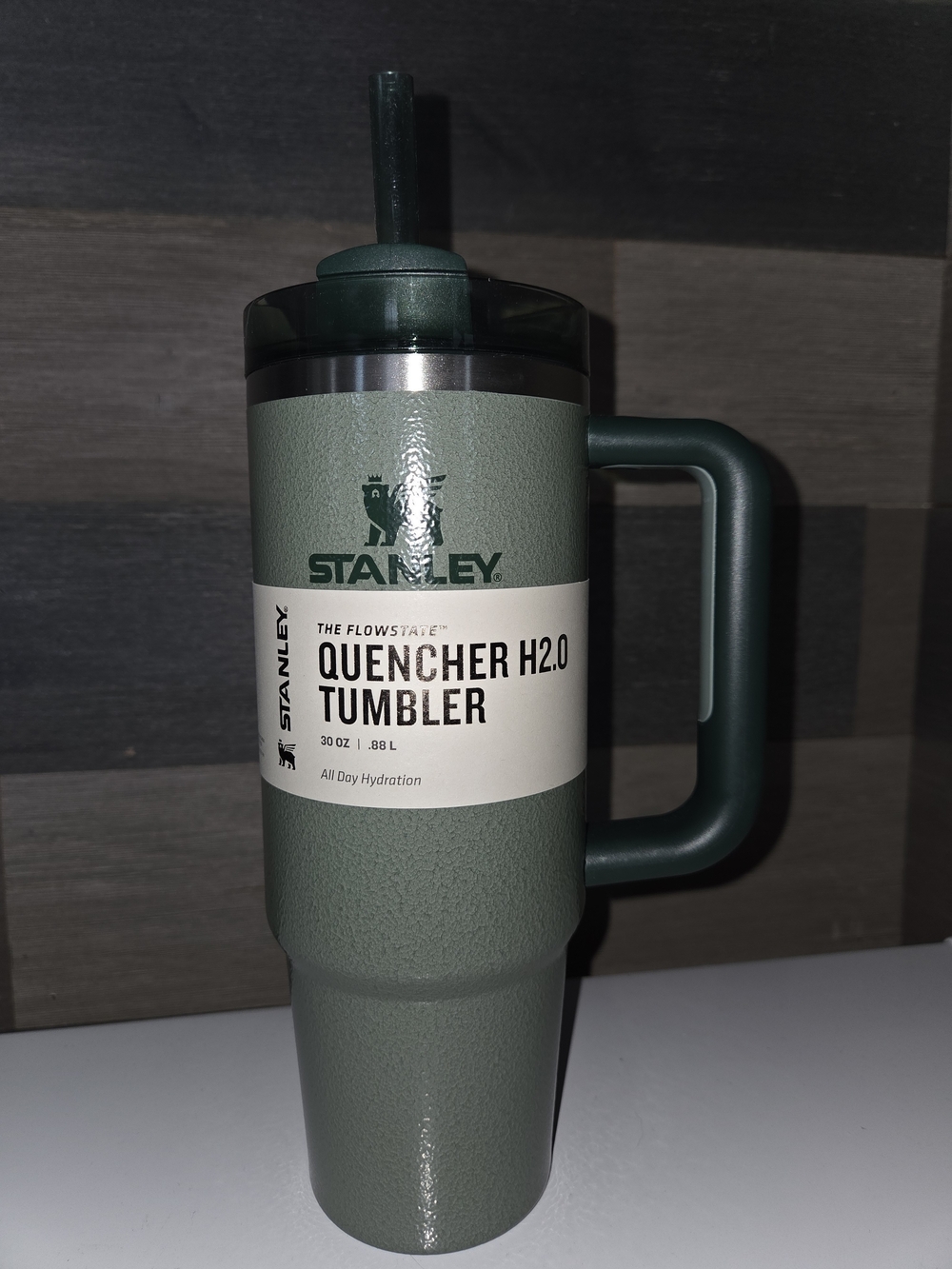Stanley Quencher H2.0 Tumbler 30oz in Green Hammertone